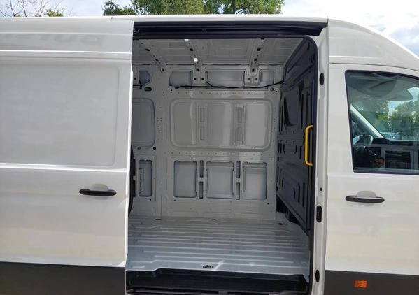 Volkswagen Crafter cena 177731 przebieg: 10, rok produkcji 2024 z Włoszczowa małe 92